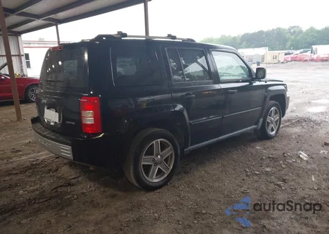2007 Jeep Patriot Limited из США, поврежденный, VIN 1J8FT48W37D293017